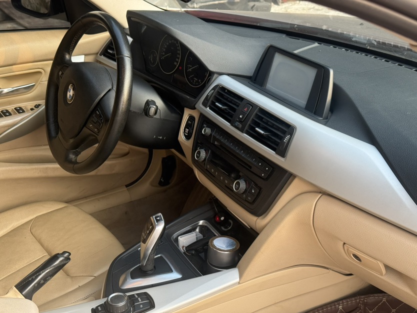 BMW 3 Series 2013 immagine di auto #5