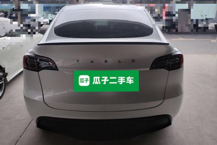 Tesla Model Y 2022 car image #6