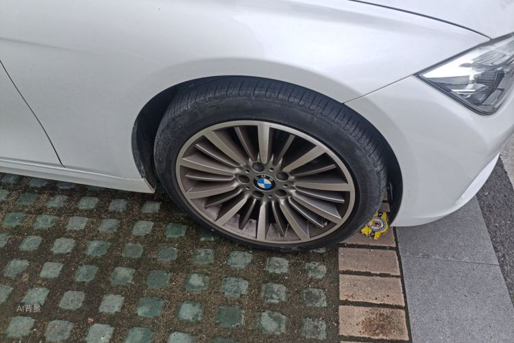 BMW 3 Series 2018 #9 BMW 3 Series 2018 car image #9