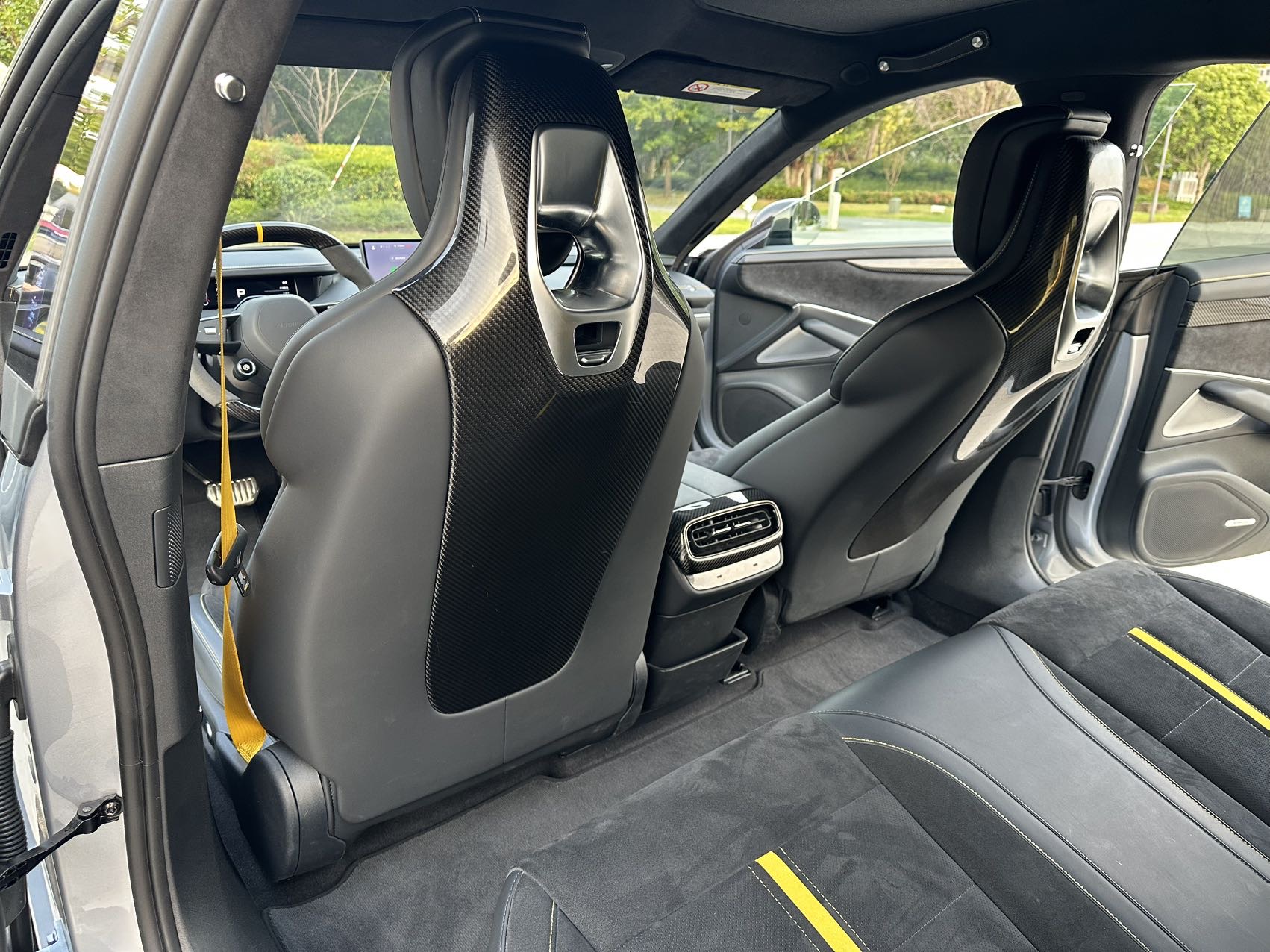 MI SU7 Ultra 2025 #11 MI SU7 Ultra 2025 car image #11