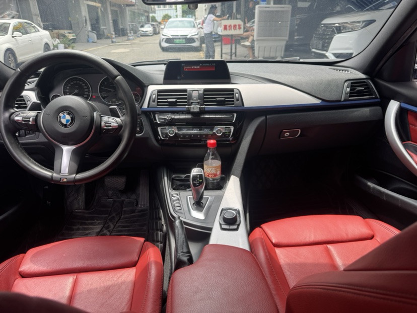 BMW 3 Series 2019 car image #4