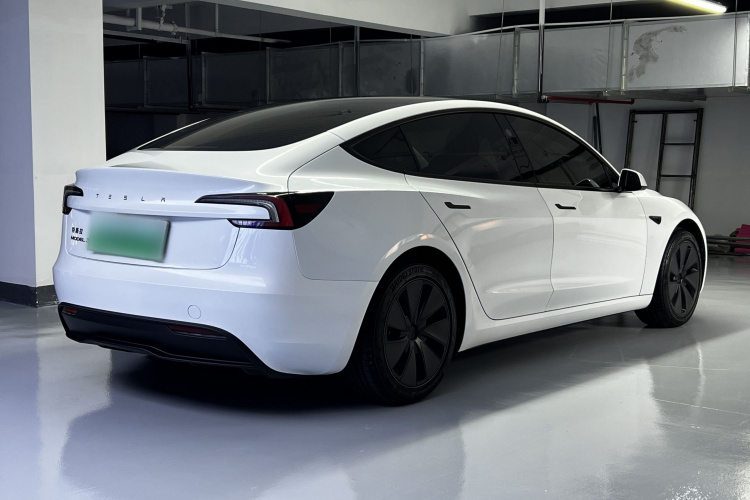 Tesla Model 3 2025 imagem de carro #8