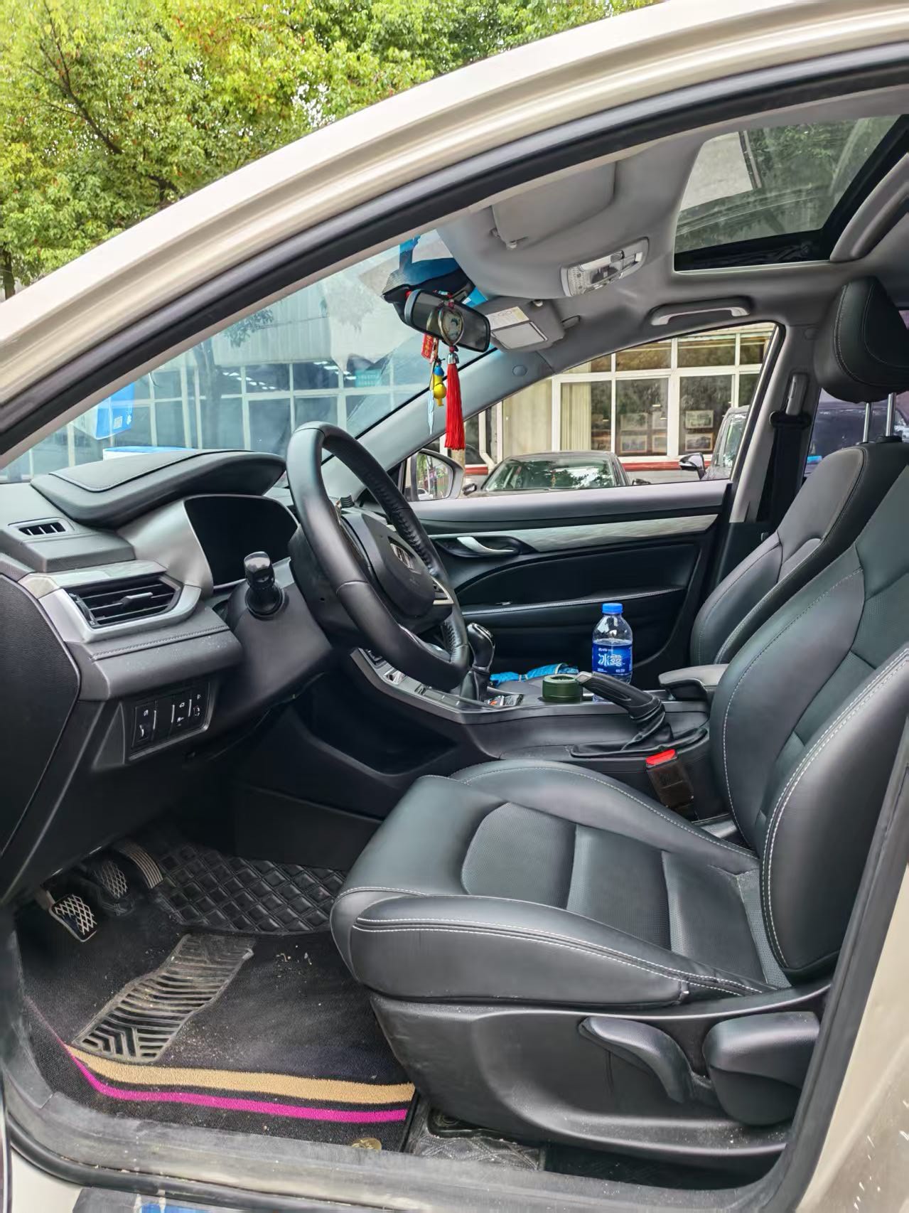 GEELY Emgrand 2019 #5 GEELY Emgrand 2019 car image #5