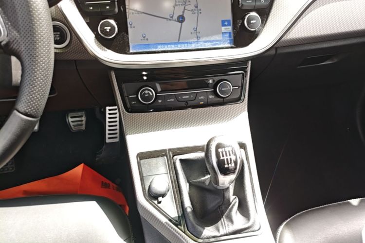 GEELY Emgrand GS 2017 car image #14