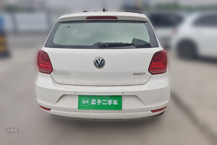 Volkswagen Polo 2015 car image #6