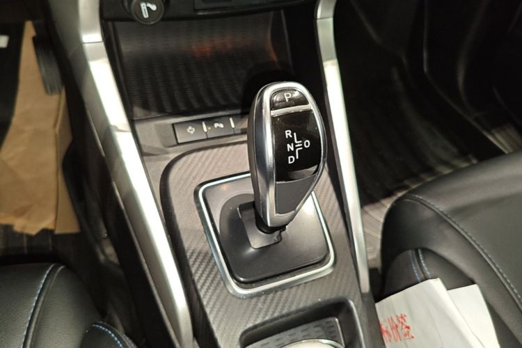 BYD Yuan New Energy 2019 car image #14