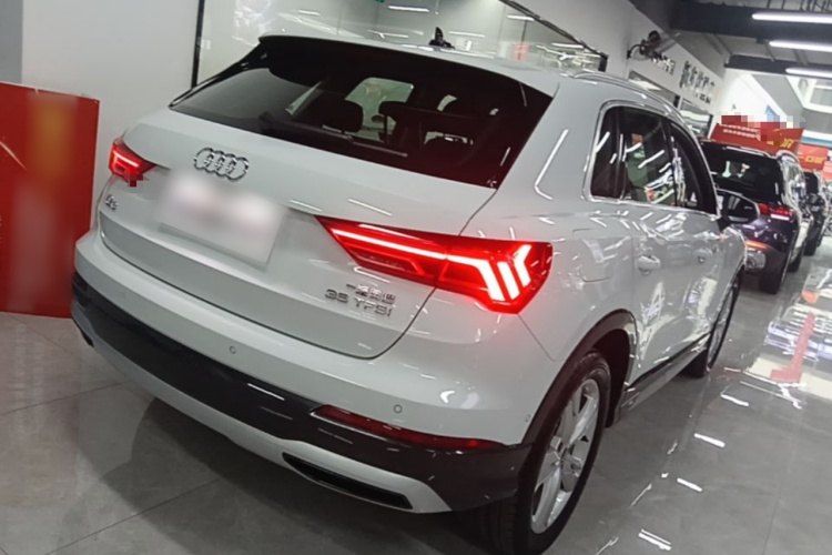 Audi Q3 2021 #7 Audi Q3 2021 изображение автомобиля #7