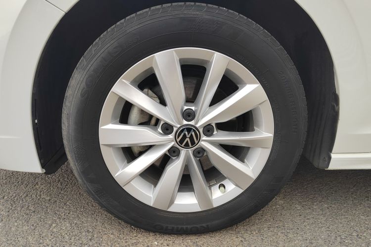 Volkswagen Bora 2021 car image #9