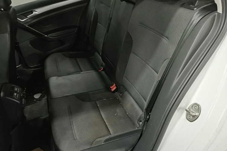 Volkswagen Golf 2020 #13 Volkswagen Golf 2020 car image #13