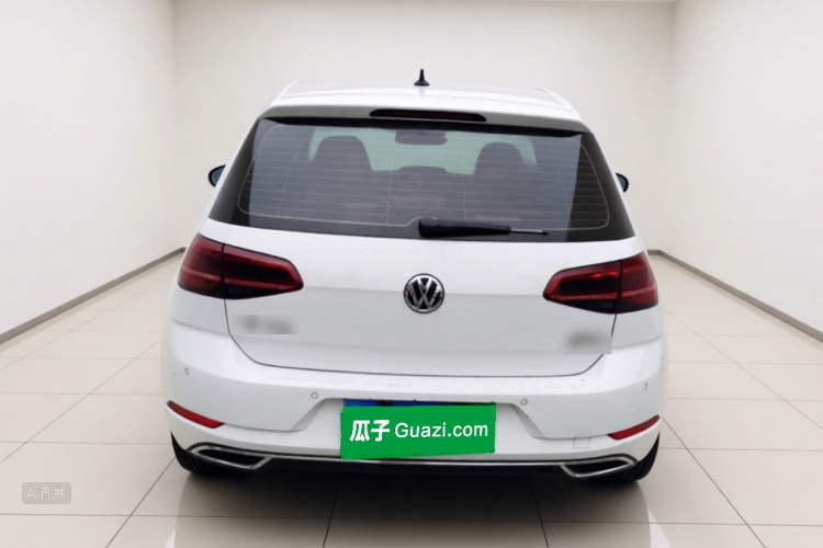Volkswagen Golf 2018 car image #6