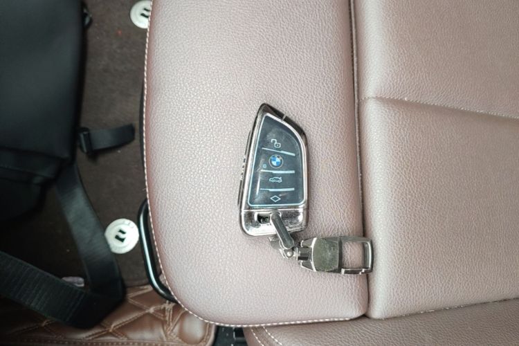 BMW X1 2021 car image #9