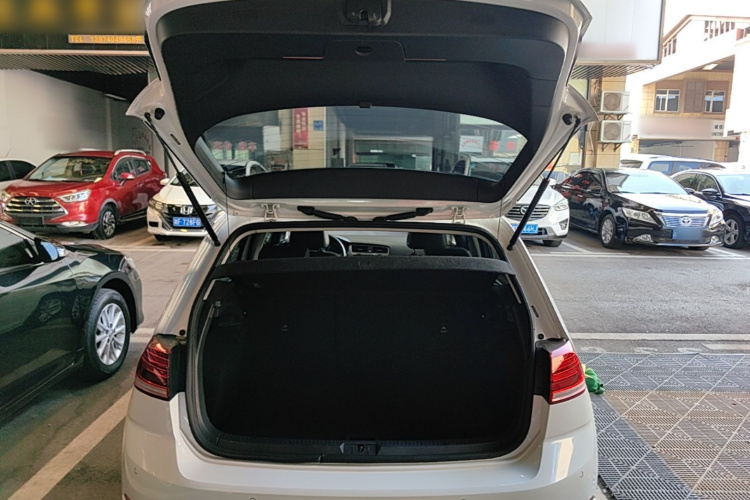 Volkswagen Golf 2018 #21 Volkswagen Golf 2018 car image #21