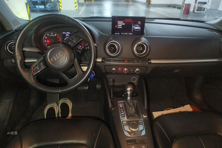 Audi A3 2019 immagine di auto #11