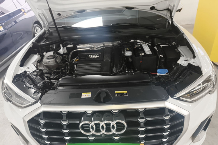 Audi Q3 2021 #20 Audi Q3 2021 car image #20