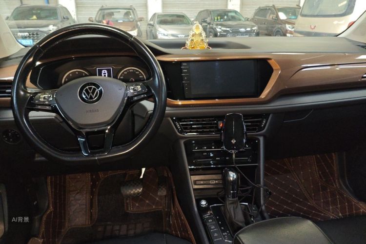 Volkswagen Tharu 2020 car image #11