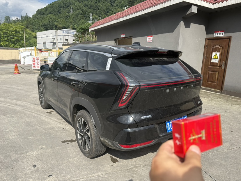 GEELY Boyue L 2025 car image #7