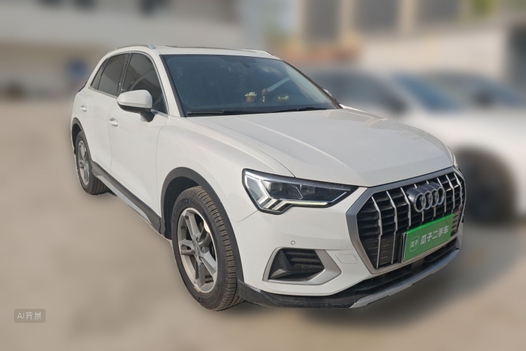 Audi Q3 2020 car image #4