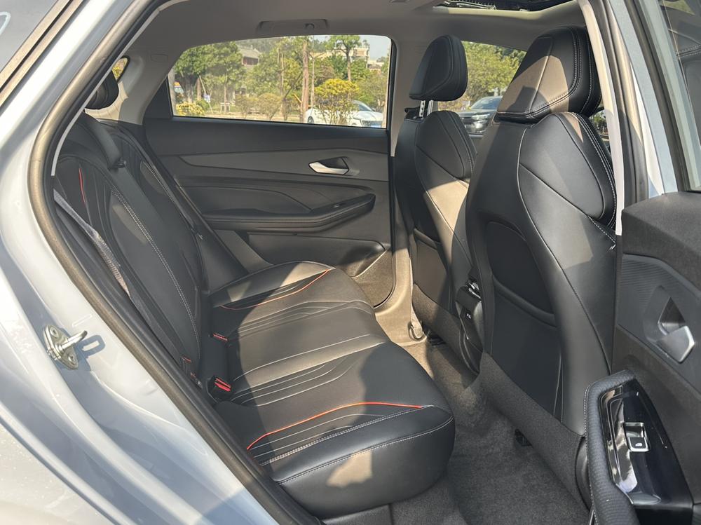 GEELY Binray 2024 car image #21