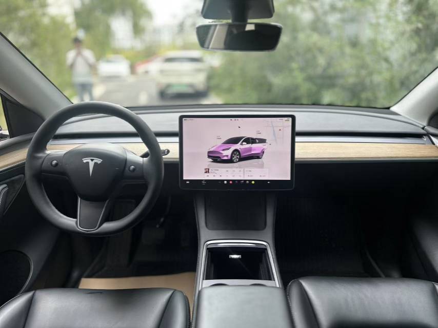 Tesla Model Y 2022 #6 Tesla Model Y 2022 car image #6