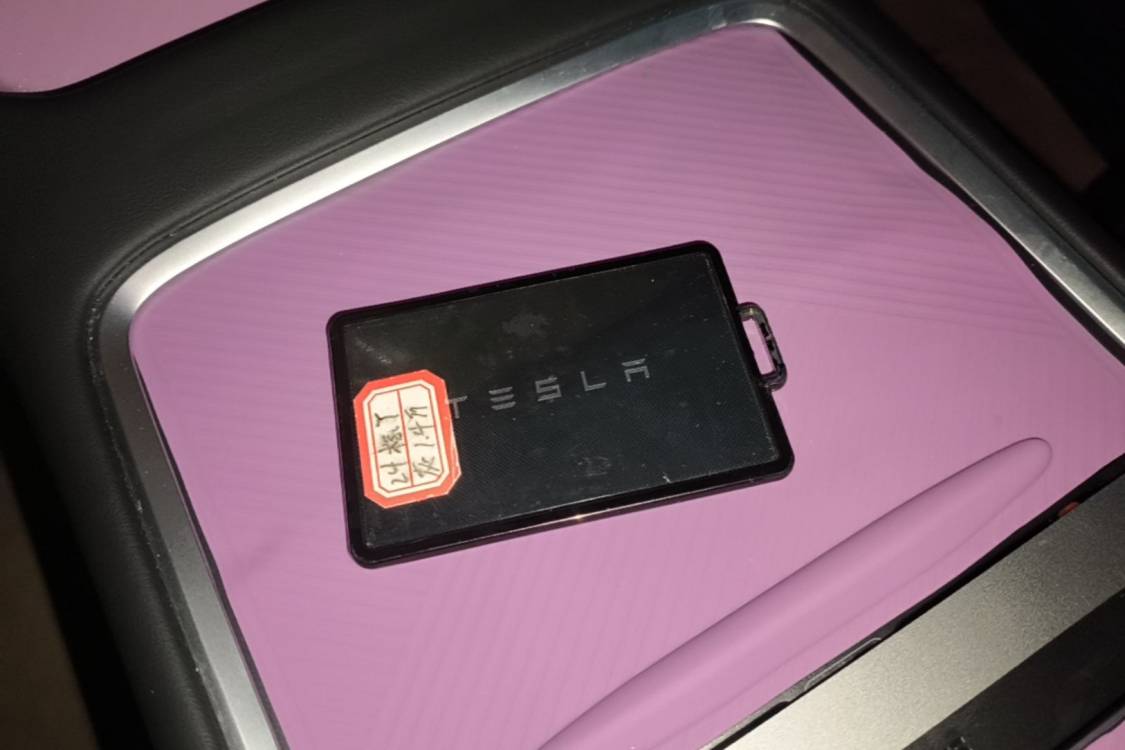 Tesla Model Y 2024 #21 Tesla Model Y 2024 car image #21
