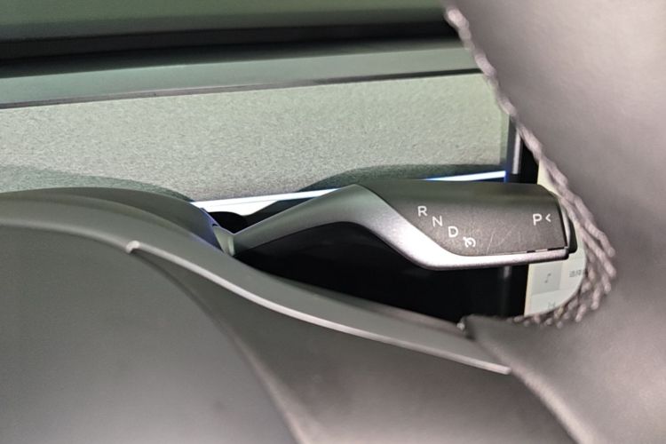 Tesla Model Y 2024 #18 Tesla Model Y 2024 immagine di auto #18