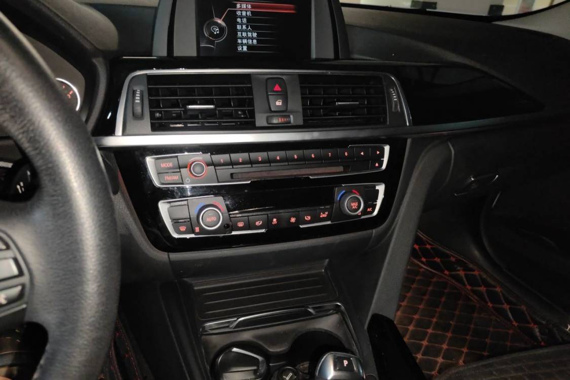 BMW 3 Series 2017 car image #26