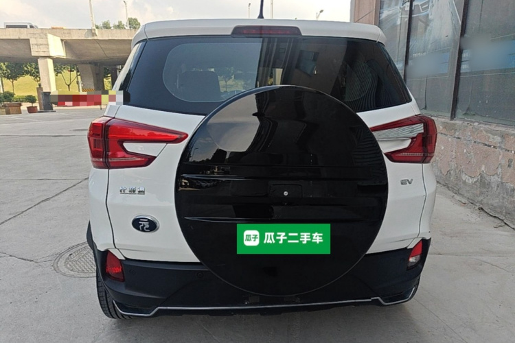 BYD Yuan New Energy 2020 #6 BYD Yuan New Energy 2020 изображение автомобиля #6