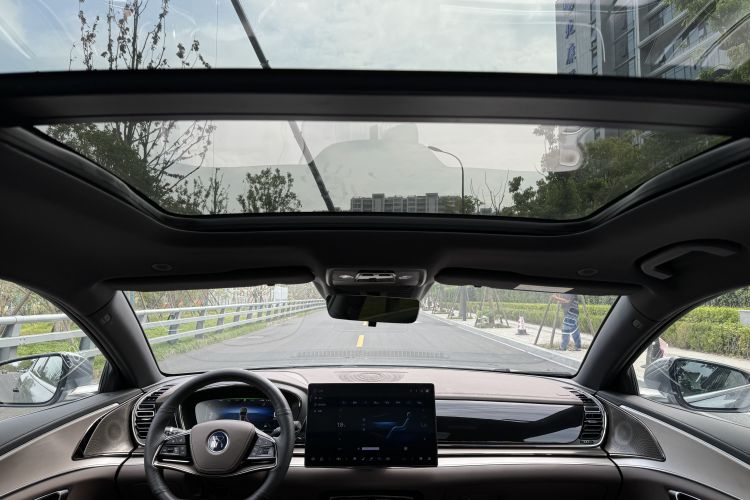 BYD Han 2024 immagine di auto #21
