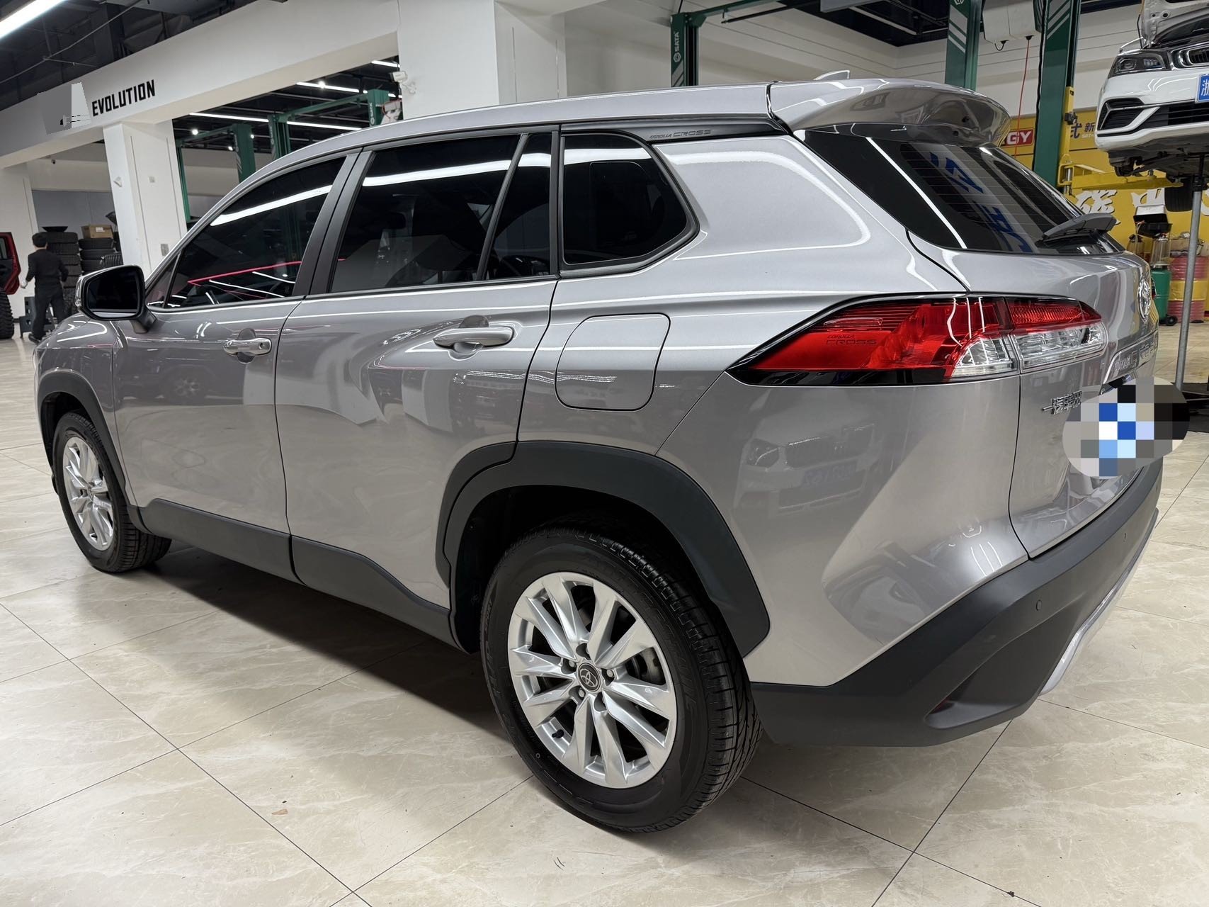 Toyota Corolla Cross 2024 immagine di auto #8