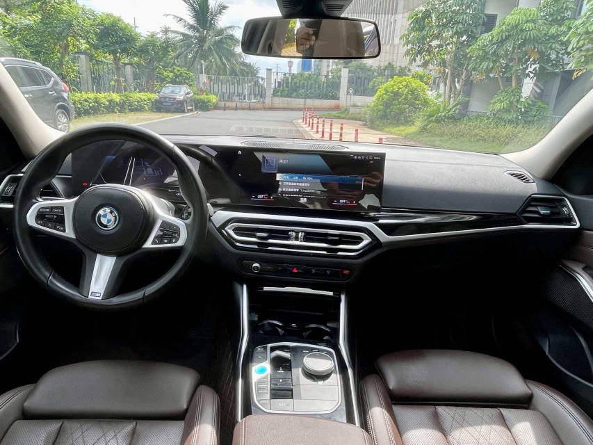 BMW i3 2023 #5 BMW i3 2023 car image #5