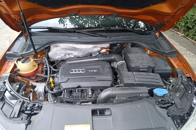 Audi Q3 2017 car image #20