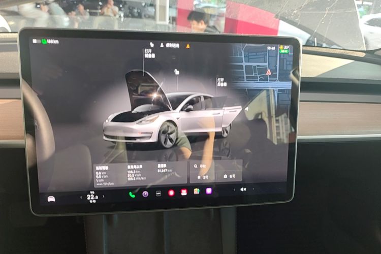 Tesla Model 3 2023 immagine di auto #13