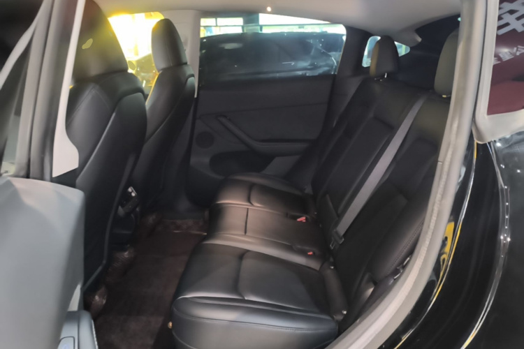 Tesla Model Y 2023 #17 Tesla Model Y 2023 car image #17