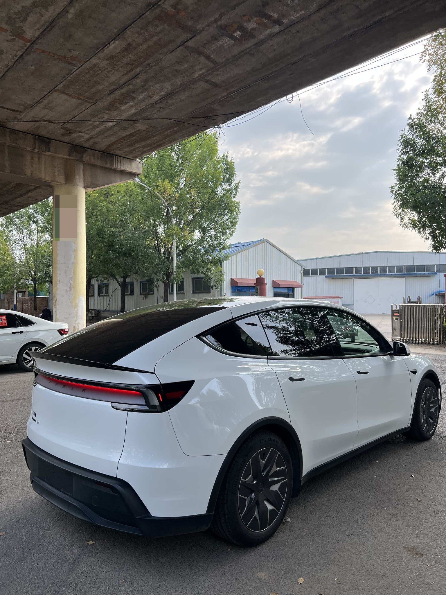 Tesla Model Y L 2025 #4 Tesla Model Y L 2025 immagine di auto #4