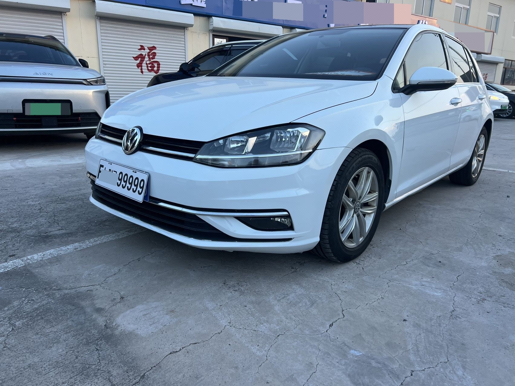 2018 2018 car image