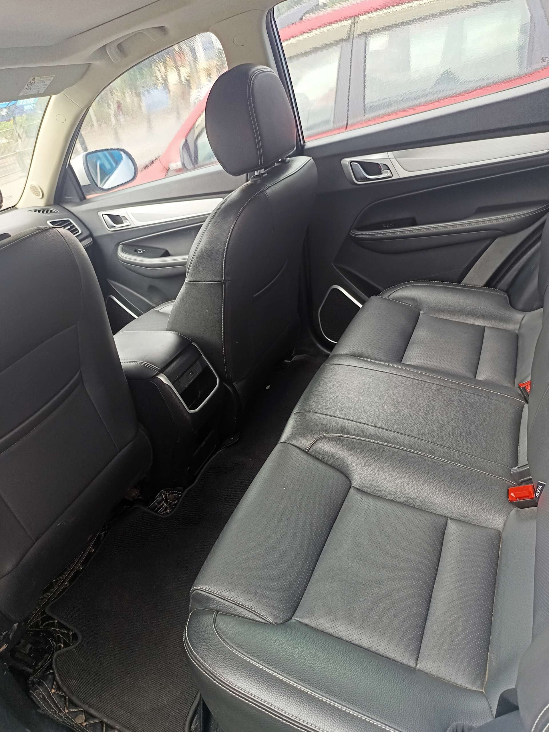 GEELY Vision X6 2019 car image #4
