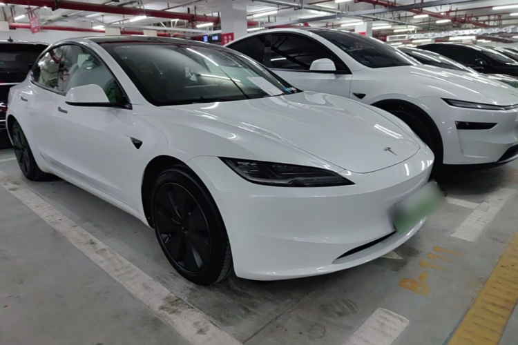 Tesla Model 3 2024 #4 Tesla Model 3 2024 car image #4