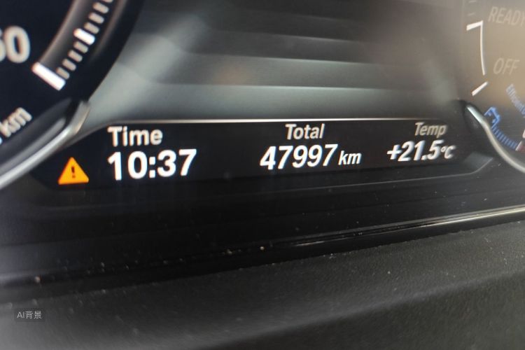 BMW 3 Series 2018 car image #14