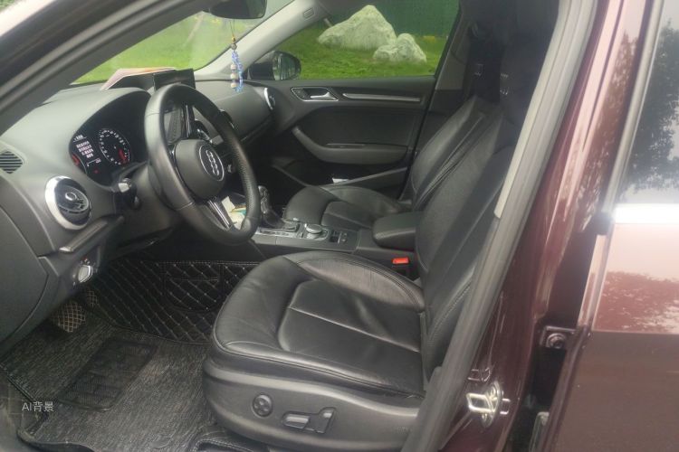 Audi A3 2019 car image #17