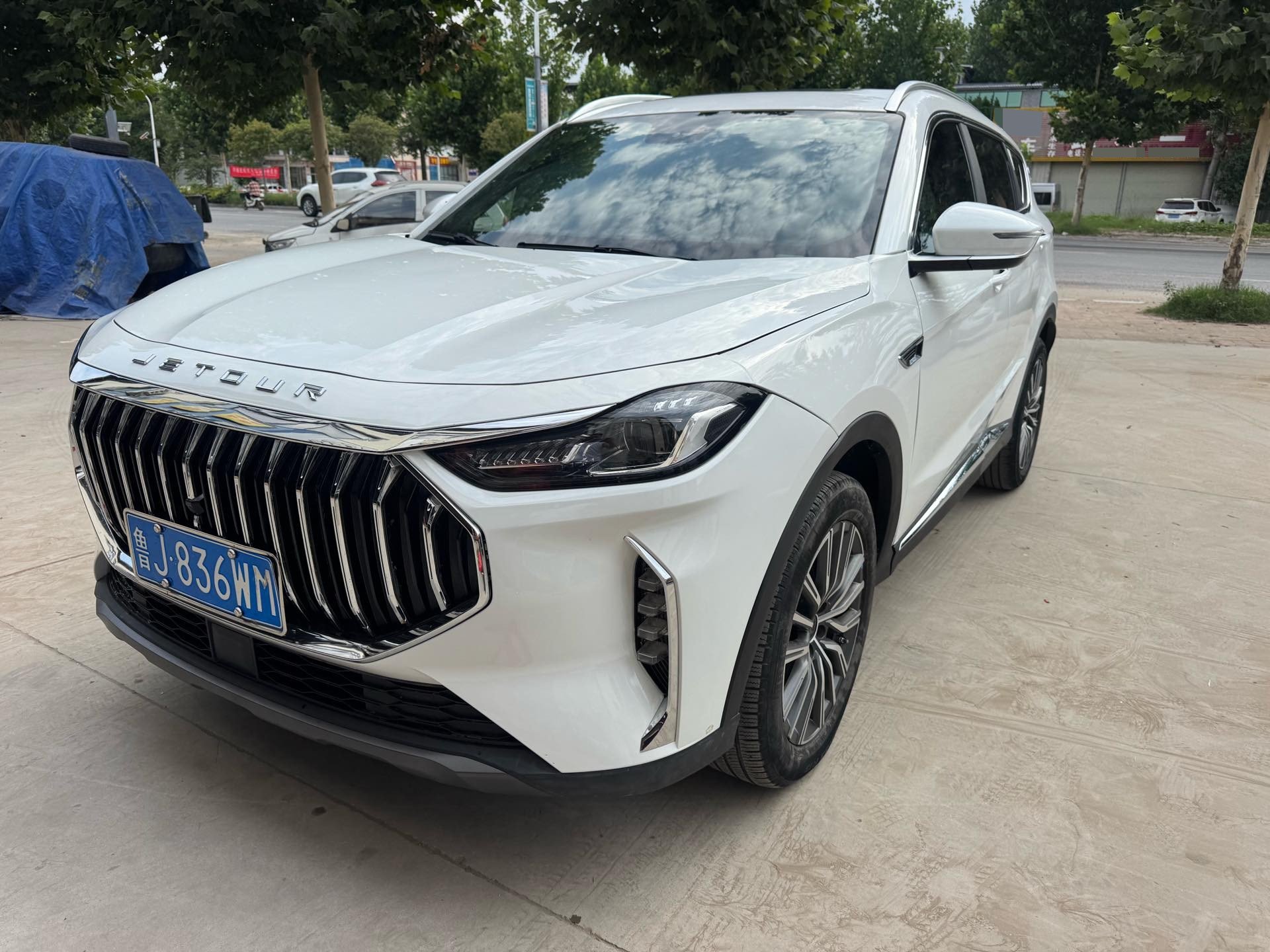 Jetour X70 PLUS 2025 car image 