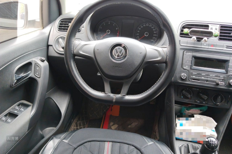Volkswagen Polo 2018 car image #12