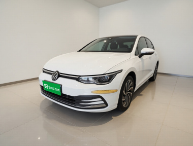 Volkswagen Golf 2024 car image 