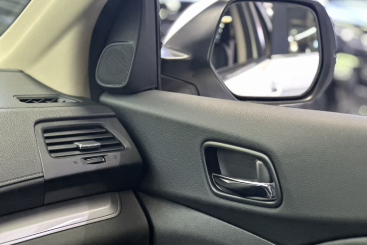 Honda CR-V 2015 car image #10
