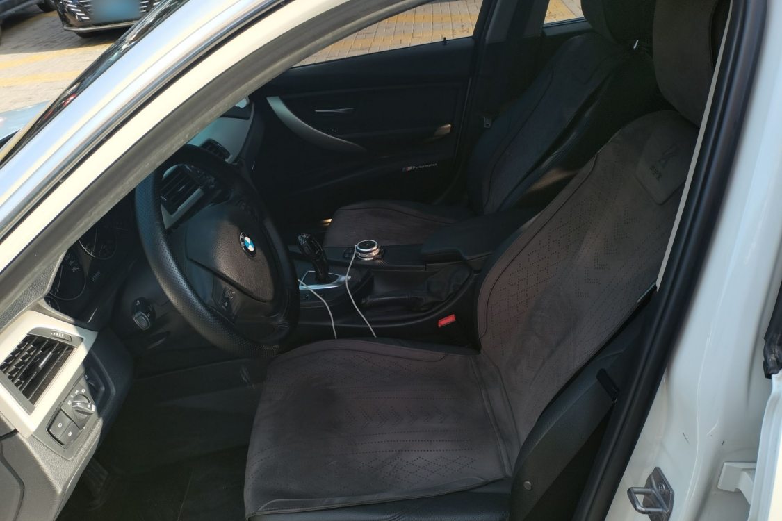BMW 3 Series 2015 immagine di auto #18