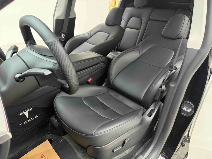 Tesla Model Y 2024 #5 Tesla Model Y 2024 car image #5