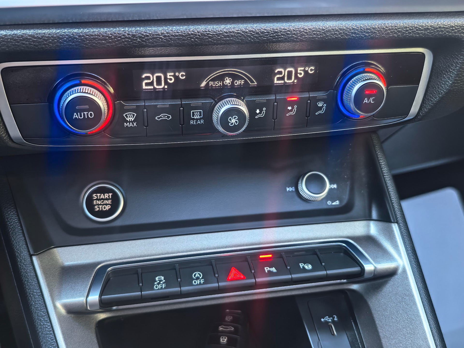 2021 #14 2021 image de voiture #14