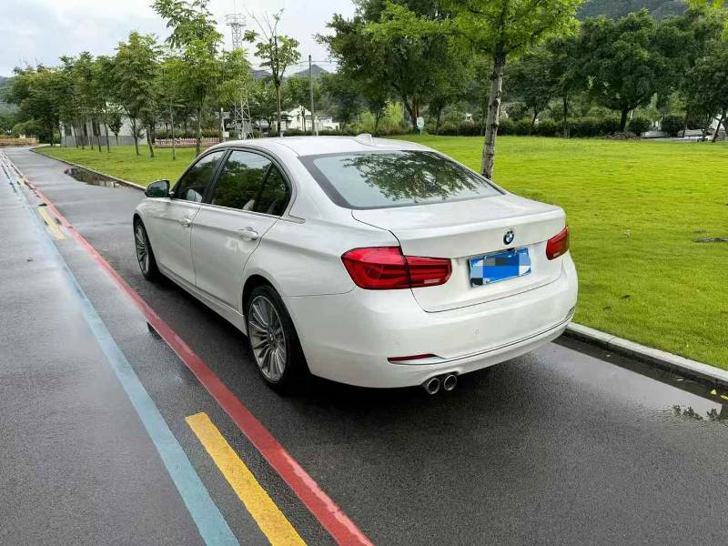 BMW 3 Series 2018 car image #4