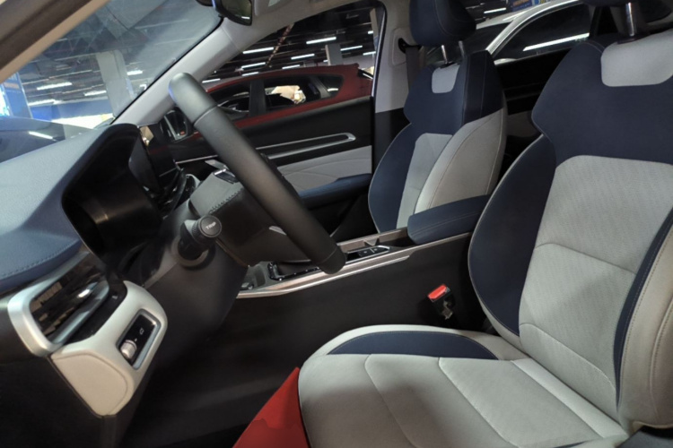GEELY Emgrand 2021 #15 GEELY Emgrand 2021 car image #15