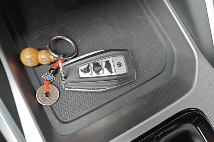 GEELY Emgrand 2021 #9 GEELY Emgrand 2021 car image #9
