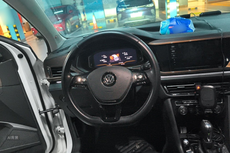 Volkswagen Tharu 2020 car image #12